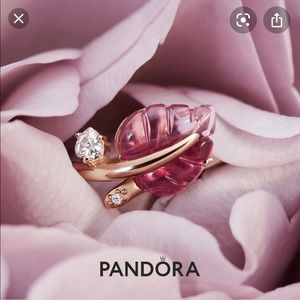 PANDORA - Pink Murano Glass Leaf Ring (60/9)